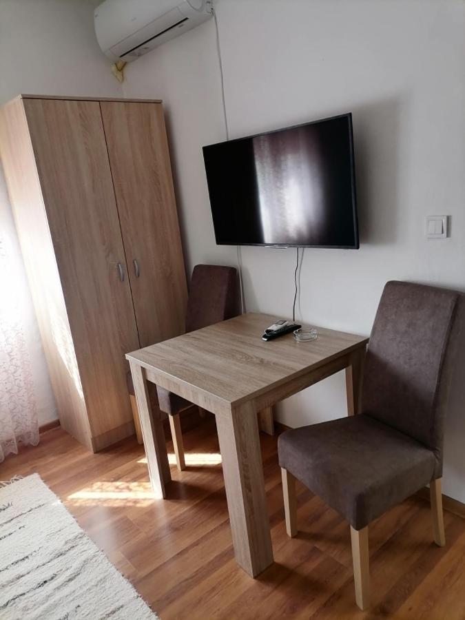 Apartmani 15 Cetinje Exterior foto